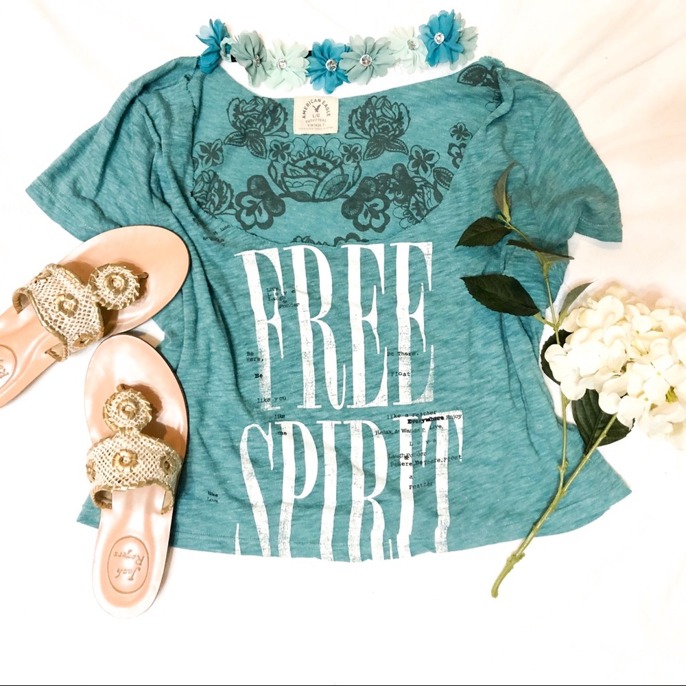 3/$15💠AEO Free Spirit Graphic Crop Top